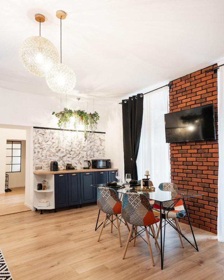 Comfee Apartment - Ultracentral Brasov Exterior photo